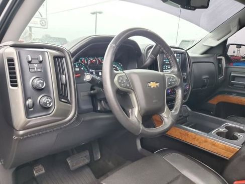 Used 2017 Chevrolet Silverado 1500 High Country image 18