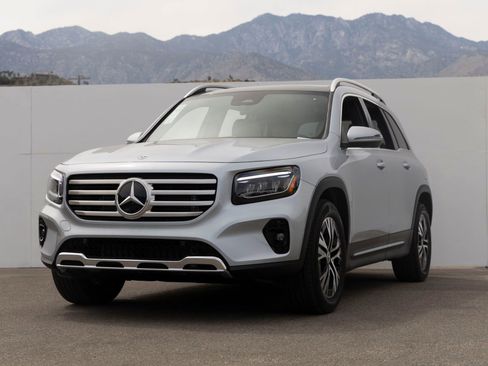 Used 2026 Mercedes-Benz GLB 250 image 1