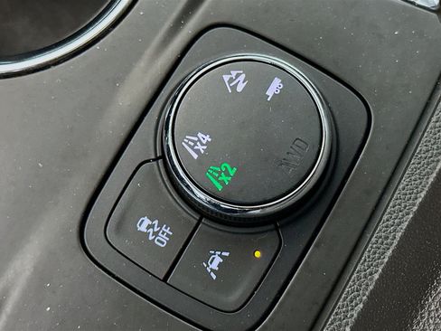 Used 2018 Chevrolet Traverse High Country image 26