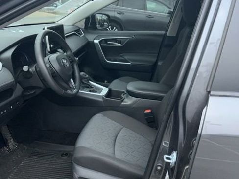 Used 2025 Toyota RAV4 XLE w/ Convenience Package AWD/4WD image 19