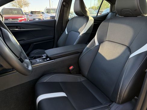 Used 2025 Toyota Camry SE image 20