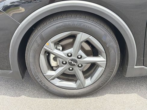 Used 2025 Kia K4 FWD image 30