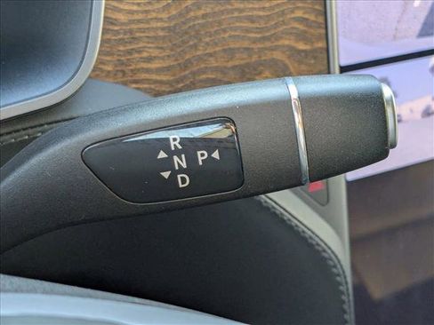 Used 2019 Tesla Model S Long Range image 12