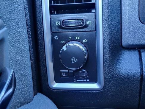 Used 2014 RAM 1500 Big Horn image 30