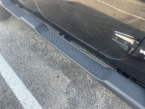 Used 2016 Jeep Wrangler Unlimited Sahara w/ Connectivity Group image 10