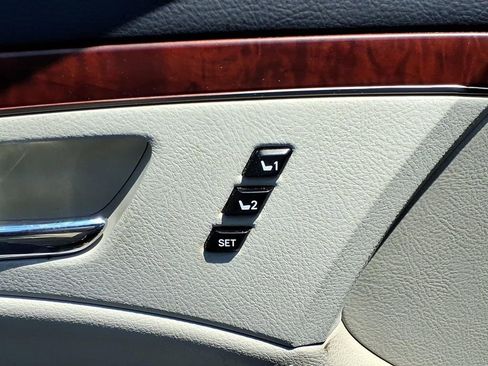 Used 2011 Toyota Avalon Limited FWD image 14