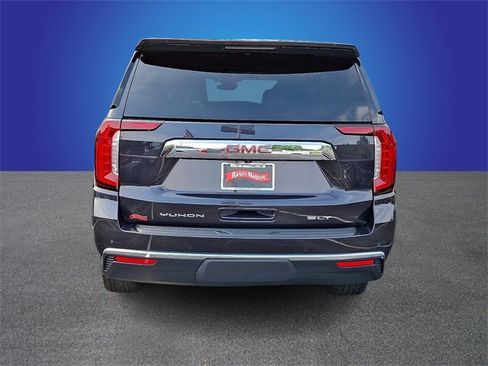 Used 2023 GMC Yukon XL SLT image 5