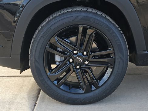 New 2026 Chevrolet Trax ACTIV w/ Driver Confidence Package image 9