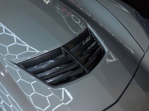 Used 2015 Chevrolet Corvette Z06 w/ Z07 Performance Package image 11