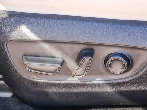 Certified 2022 Toyota RAV4 XLE Premium FWD image 25