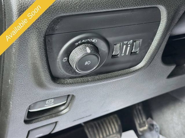 Used 2024 Jeep Grand Cherokee L Limited AWD/4WD image 10