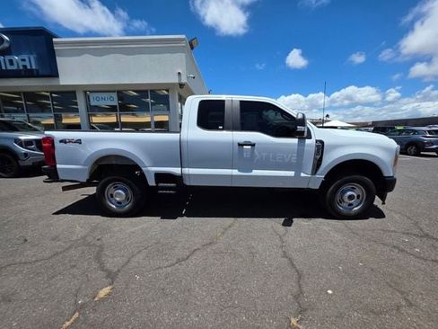 Used 2023 Ford F250 XL AWD/4WD image 8