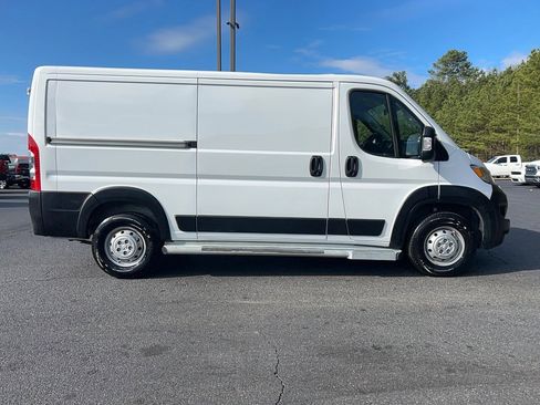 Used 2023 RAM ProMaster 2500 image 4