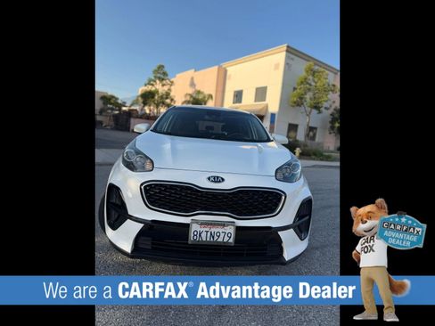 Used 2020 Kia Sportage LX FWD image 2