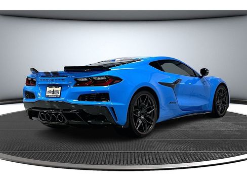 Used 2025 Chevrolet Corvette Z06 w/ Stealth Interior Trim Package image 14