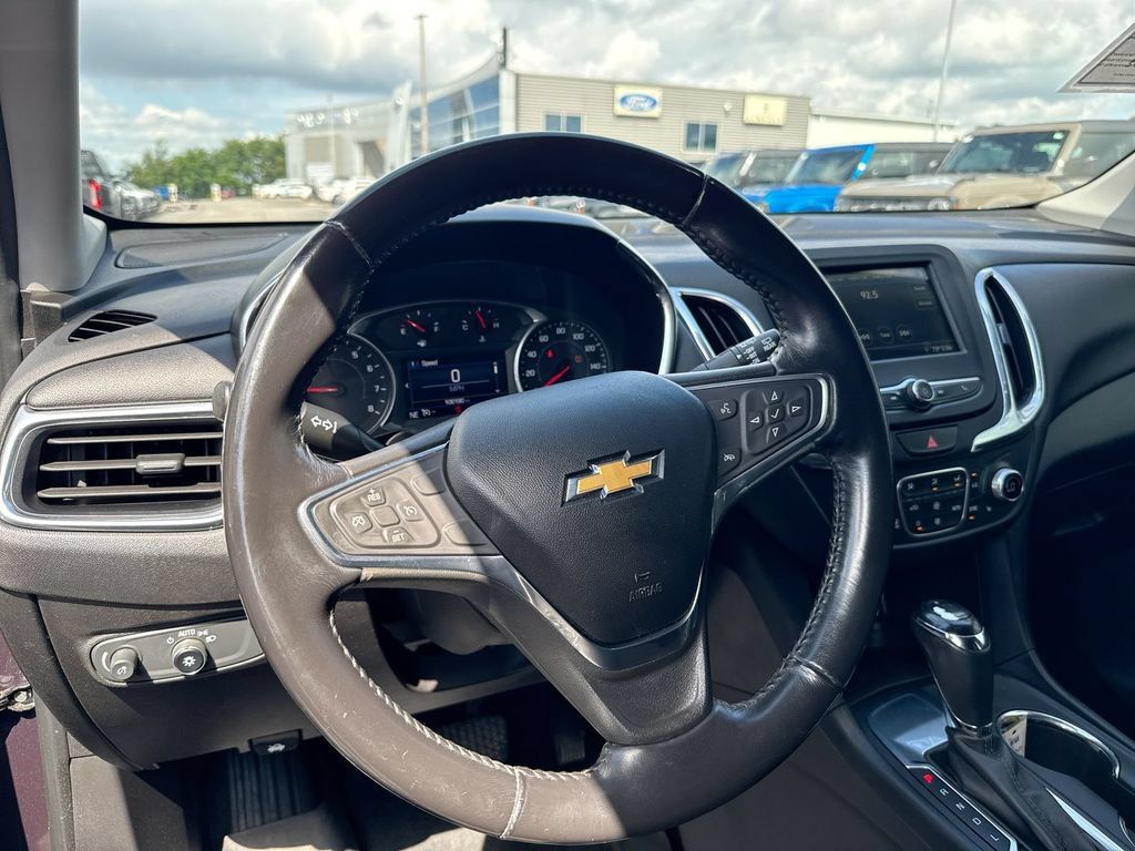 Used 2019 Chevrolet Equinox LT FWD image 11