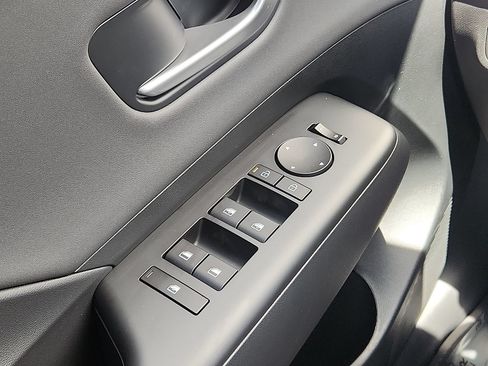 New 2026 Hyundai Kona SEL Premium FWD image 15