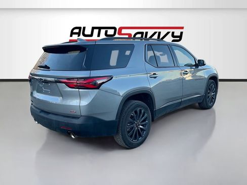 Used 2023 Chevrolet Traverse RS image 7