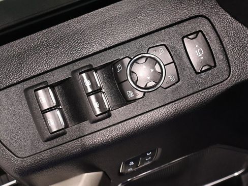 Certified 2020 Ford F350 Lariat w/ Tremor Off-Road Package image 12