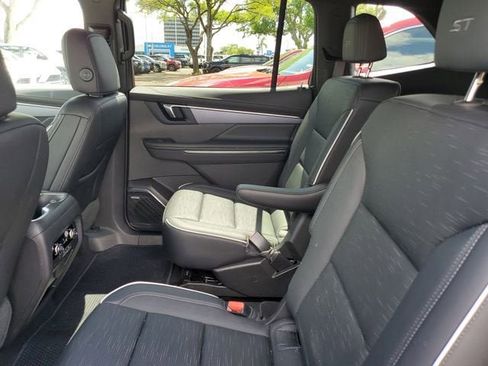 New 2026 Buick Enclave Sport Touring w/ Power Package image 11