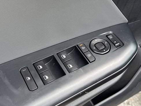 New 2026 Kia K4 FWD image 17
