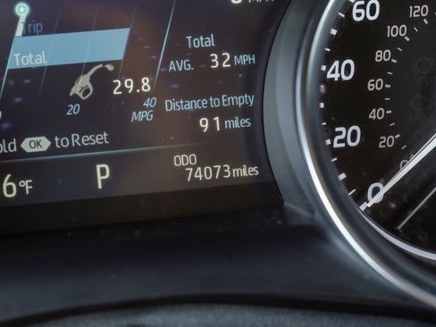 Used 2018 Toyota Camry XLE image 20