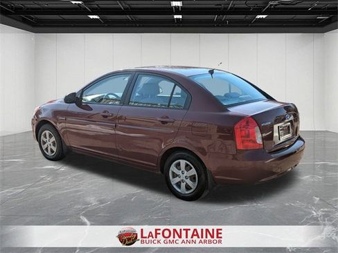 Used 2009 Hyundai Accent GLS image 3