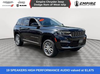 Used 2022 Jeep Grand Cherokee Summit w/ MOPAR Finishing Package AWD/4WD video 1