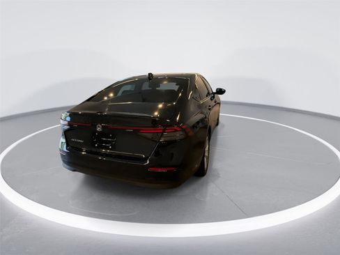 Used 2024 Honda Accord LX image 7
