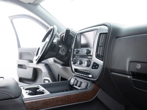 Used 2018 GMC Sierra 1500 SLT image 31