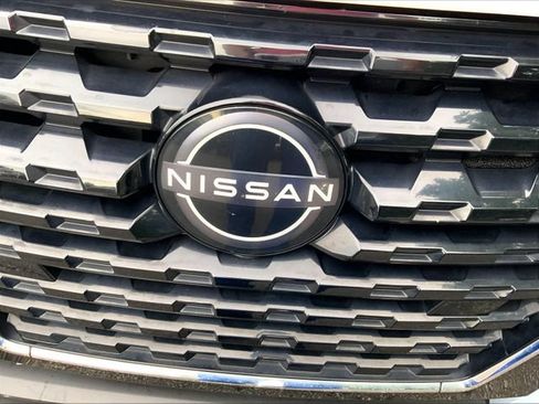 Used 2022 Nissan Kicks S FWD image 5