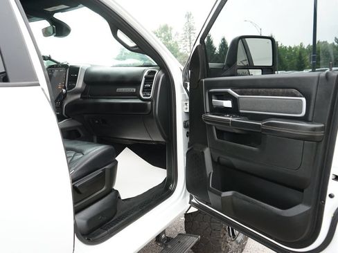 Used 2023 RAM 2500 Big Horn w/ Level 2 Equipment Group AWD/4WD image 44