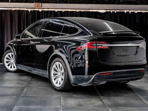 Used 2020 Tesla Model X Long Range AWD/4WD image 14