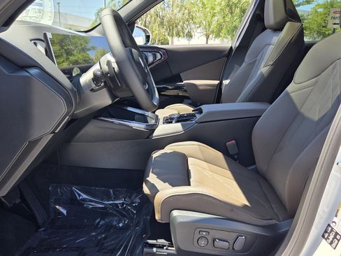 Used 2026 BMW X3 xDrive30i w/ Premium Package AWD/4WD image 10