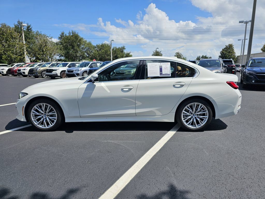 Used 2024 BMW 330i xDrive Sedan w/ Convenience Package AWD/4WD image 5