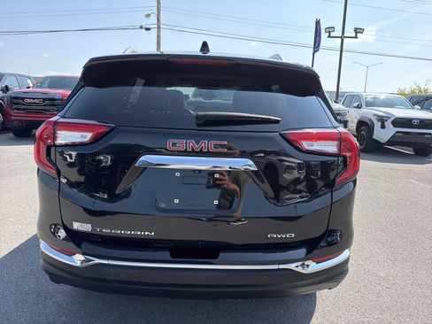 Used 2022 GMC Terrain SLT w/ Infotainment Package II AWD/4WD image 7