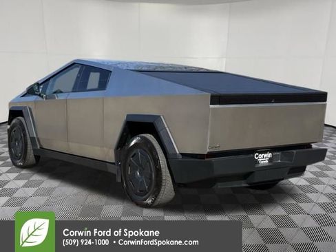 Used 2025 Tesla Cybertruck AWD Crew Cab image 14