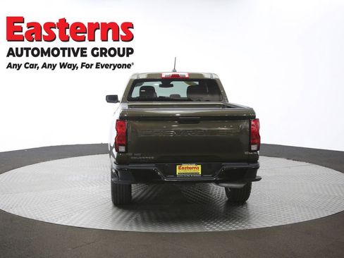 Used 2024 Chevrolet Colorado W/T RWD image 36