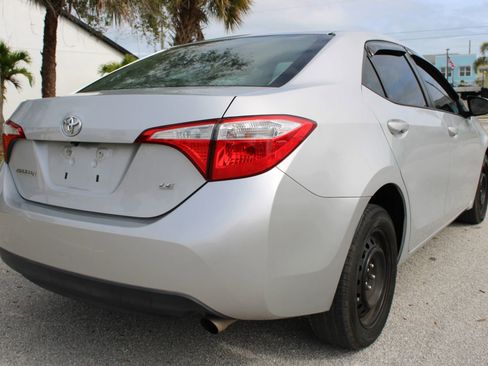 Used 2016 Toyota Corolla LE image 14
