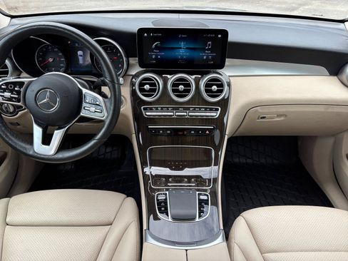Used 2021 Mercedes-Benz GLC 300 4MATIC image 34