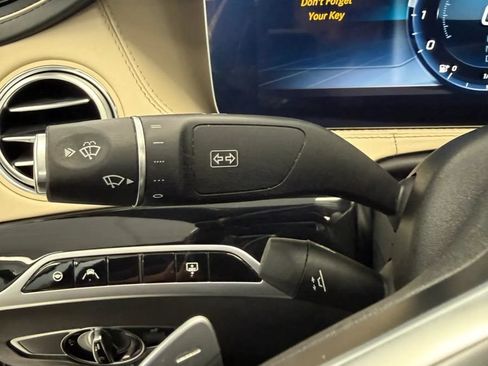 Used 2019 Mercedes-Benz S 560 Sedan image 42