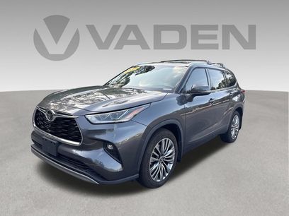 Used 2022 Toyota Highlander Platinum