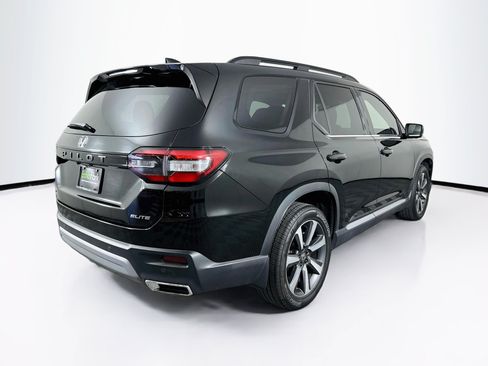 Used 2023 Honda Pilot Elite image 9