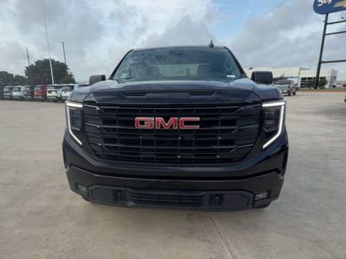 Used 2024 GMC Sierra 1500 Elevation AWD/4WD image 3