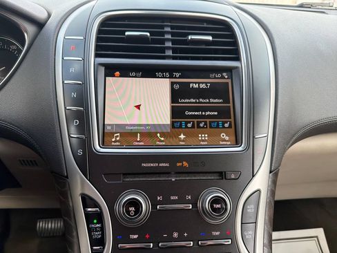 Used 2018 Lincoln MKX Reserve w/ Lincoln MKX Climate Package FWD image 21