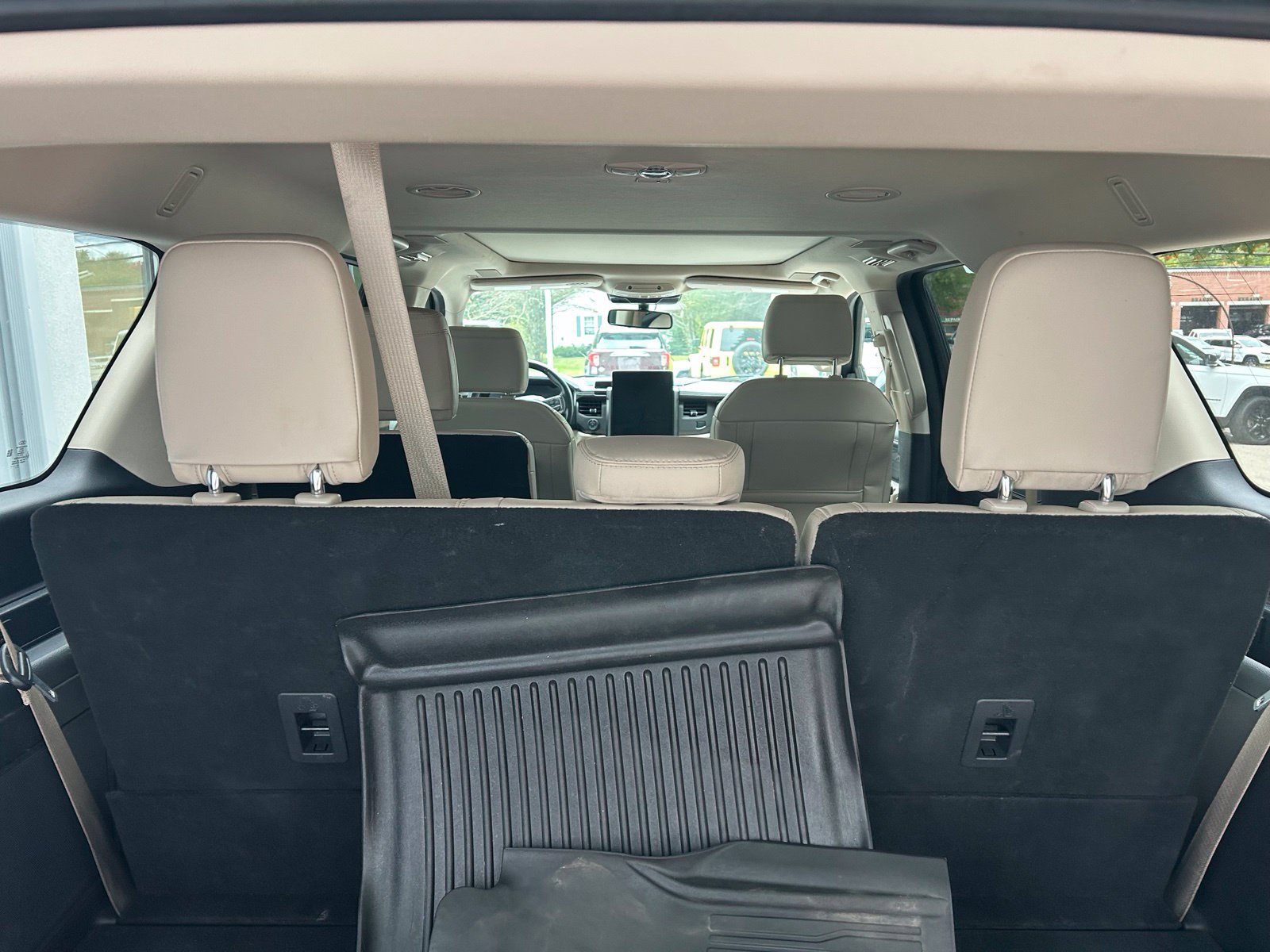 Used 2022 Ford Expedition Max Platinum AWD/4WD image 8