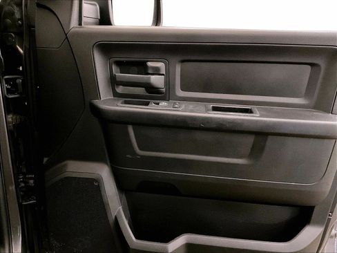 Used 2019 RAM 1500 Express AWD/4WD image 23