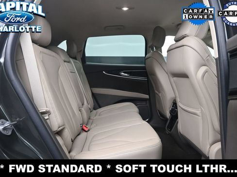 Used 2023 Lincoln Nautilus FWD image 11