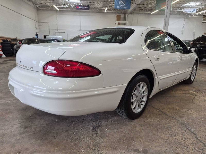 Used 1998 Chrysler Concorde LXi FWD image 19
