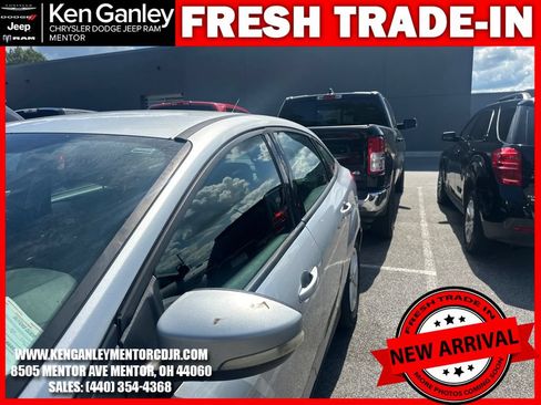Used 2015 Ford Focus SE FWD image 7